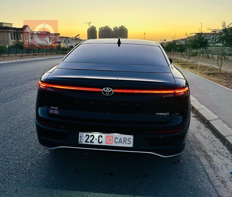 تۆیۆتا کراون